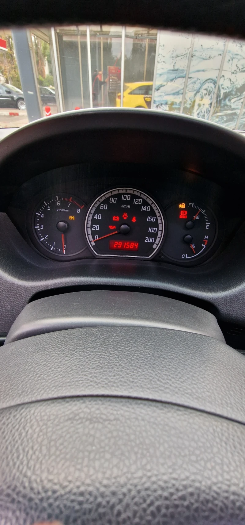 Suzuki Swift 1.3, снимка 10 - Автомобили и джипове - 52135695