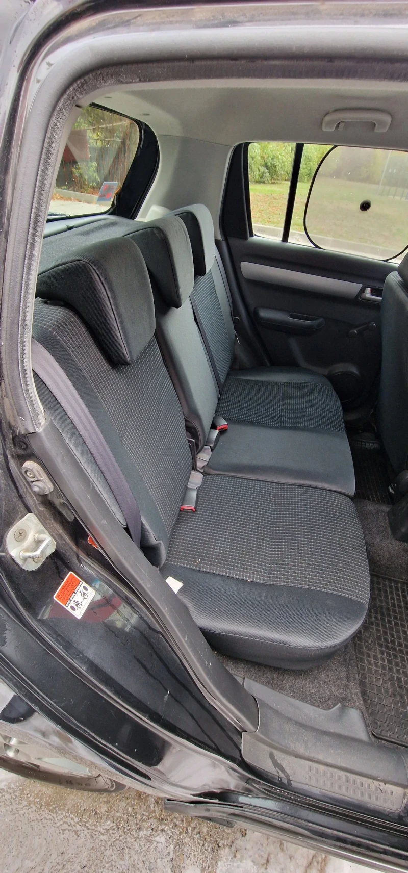 Suzuki Swift 1.3, снимка 6 - Автомобили и джипове - 52135695