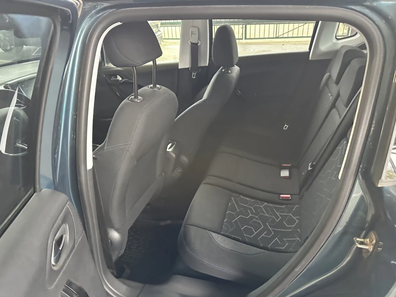 Peugeot 2008, снимка 8 - Автомобили и джипове - 52322778