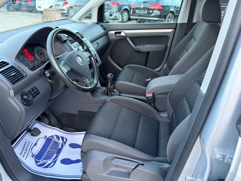 VW Touran 1.9TDI-105PS, снимка 9 - Автомобили и джипове - 52398749