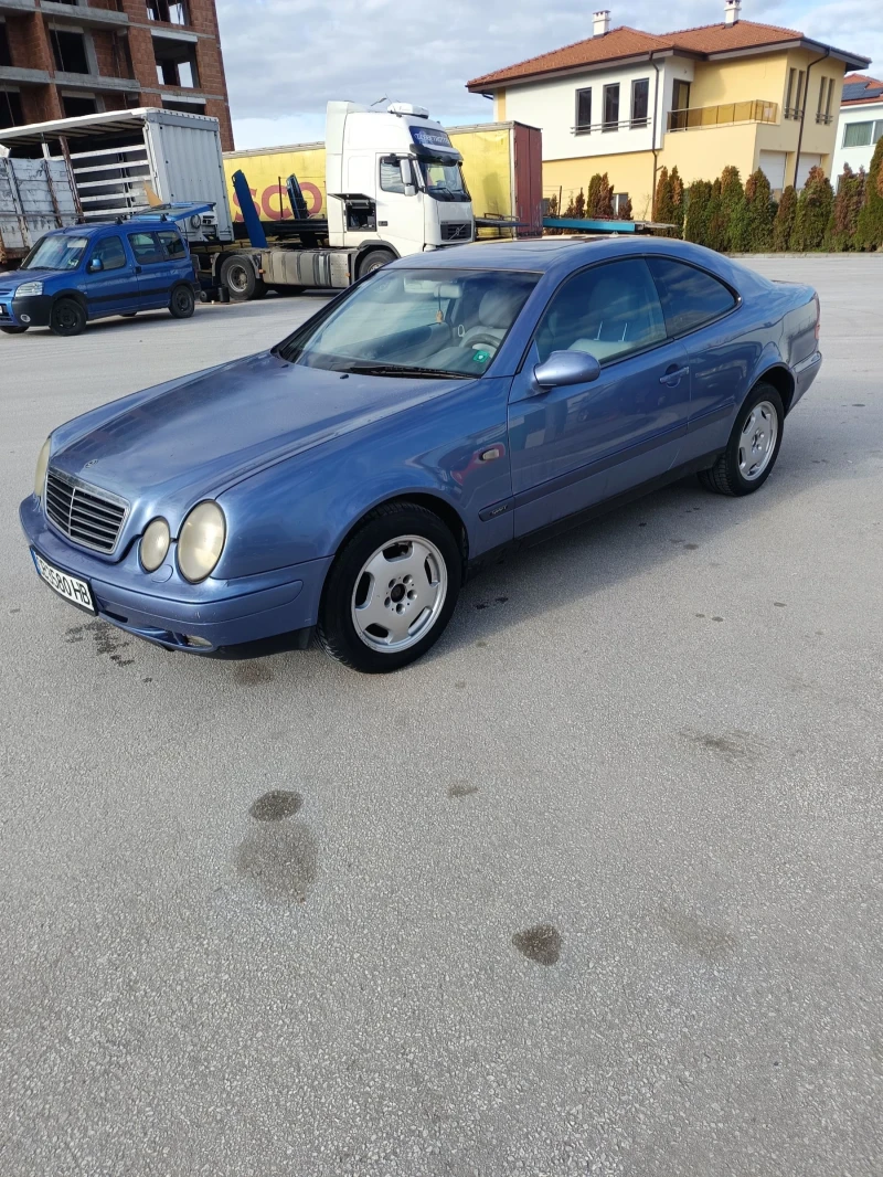 Mercedes-Benz CLK 320, снимка 2 - Автомобили и джипове - 52593251