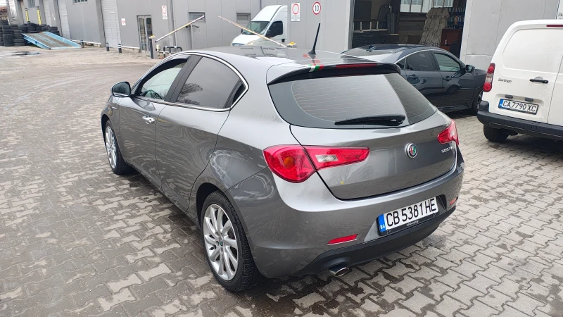 Alfa Romeo Giulietta, снимка 2 - Автомобили и джипове - 52670706
