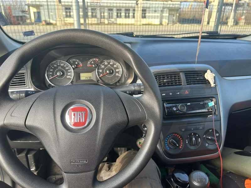 Fiat Punto, снимка 6 - Автомобили и джипове - 52795327
