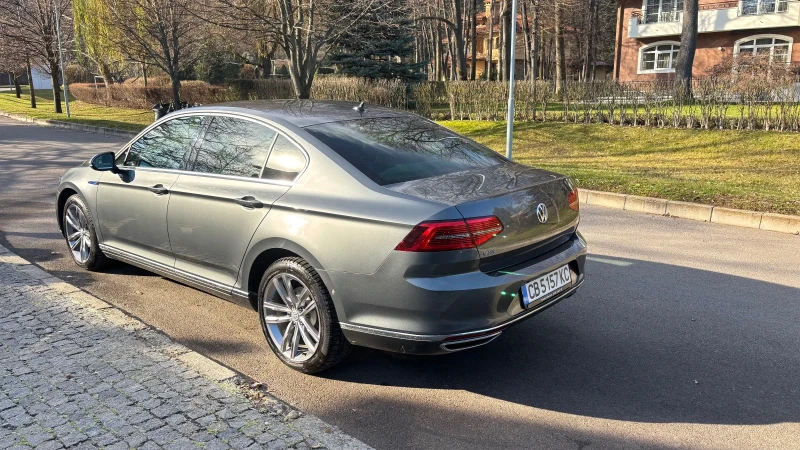 VW Passat 1.4 TSI GTE Plug-in-Hybrid, снимка 7 - Автомобили и джипове - 52817386