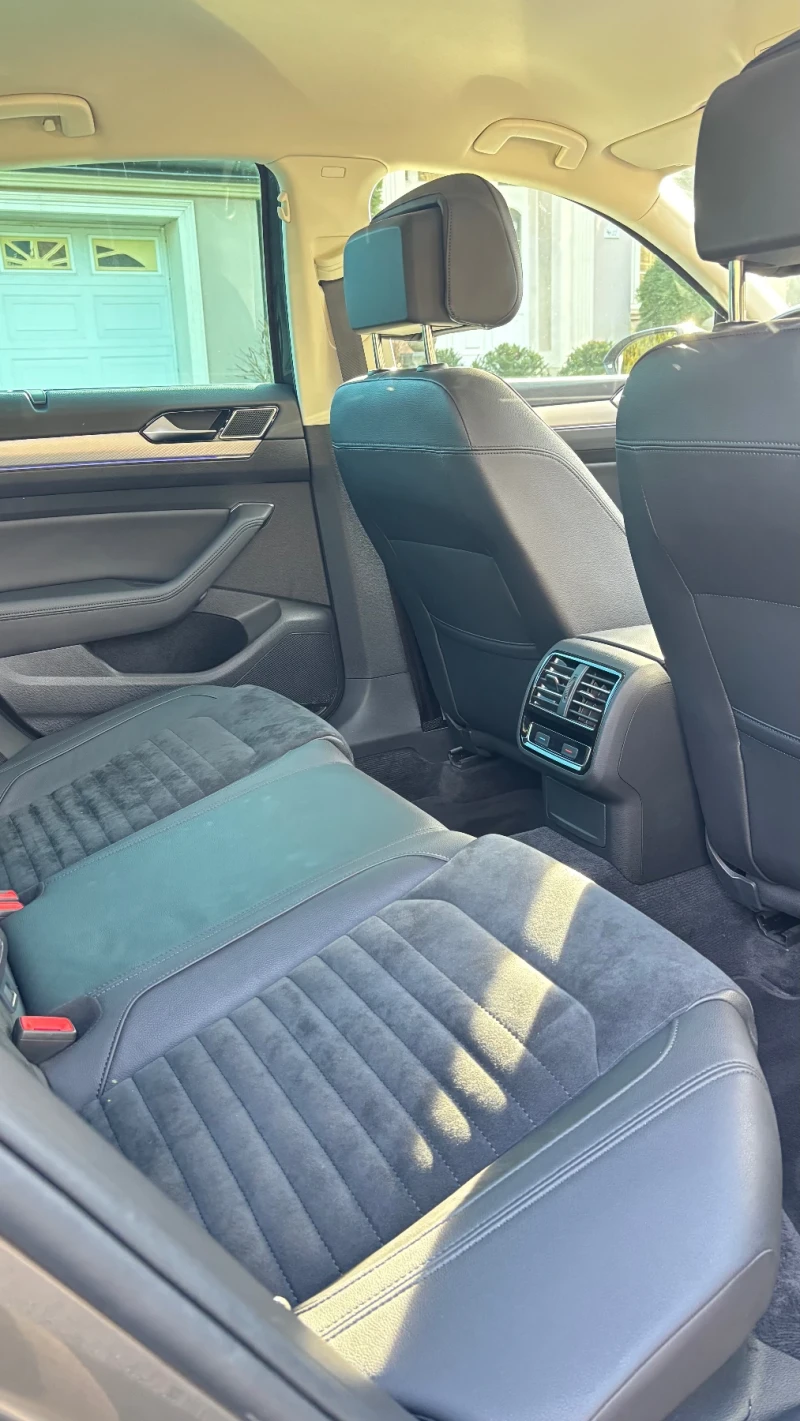 VW Passat 1.4 TSI GTE Plug-in-Hybrid, снимка 17 - Автомобили и джипове - 52817386