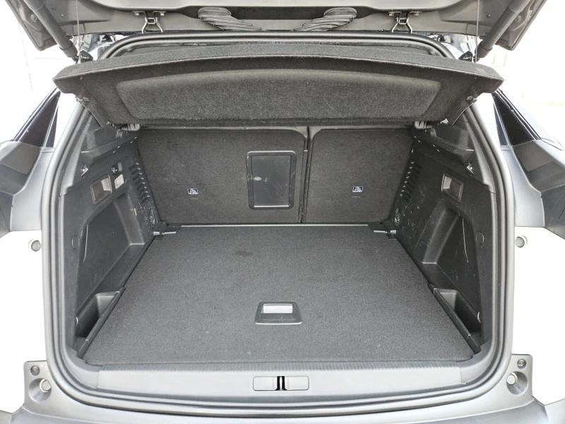 Peugeot 3008 2.0HDI/GT-Line/360КАМЕРА/DISTRONIK/LED/NAVI/БЛУТУА, снимка 4 - Автомобили и джипове - 53355625