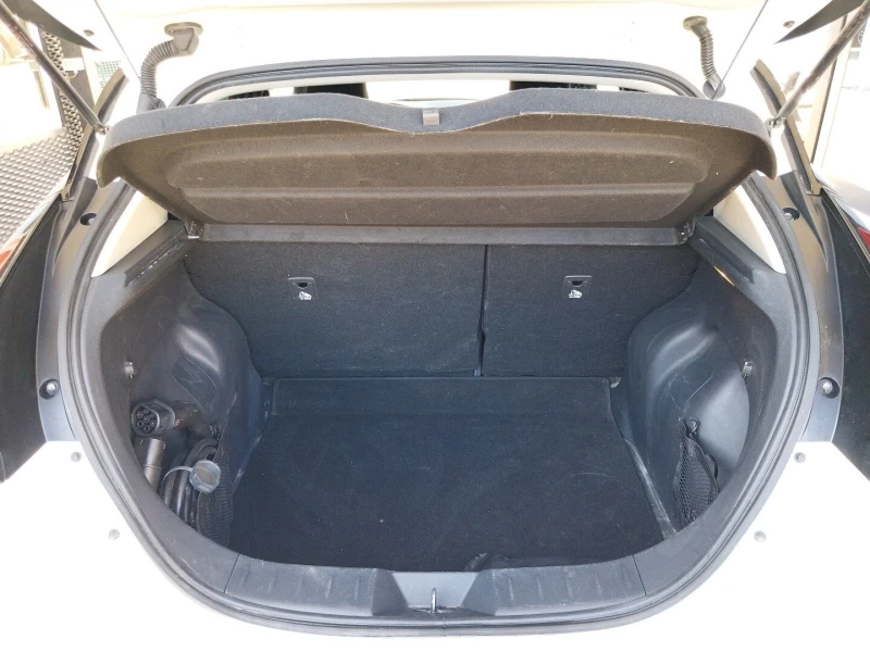 Nissan Leaf , снимка 8 - Автомобили и джипове - 53574572