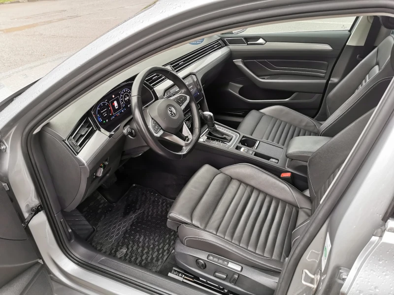 VW Passat 2, 0 TDI 190k.c., снимка 8 - Автомобили и джипове - 53598271