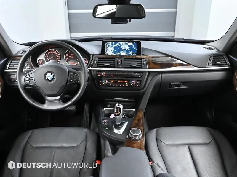 BMW 320 xDrive, снимка 14 - Автомобили и джипове - 53703058