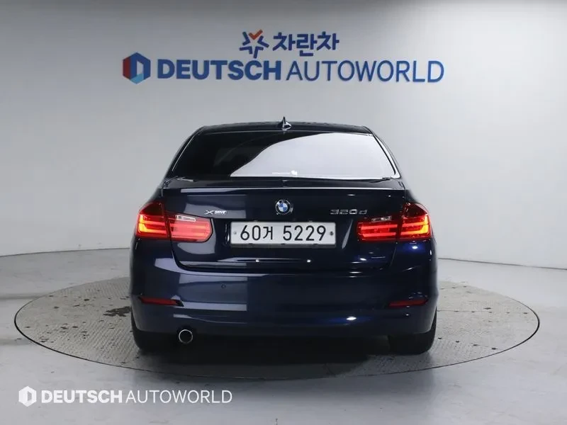 BMW 320 xDrive, снимка 7 - Автомобили и джипове - 53703058