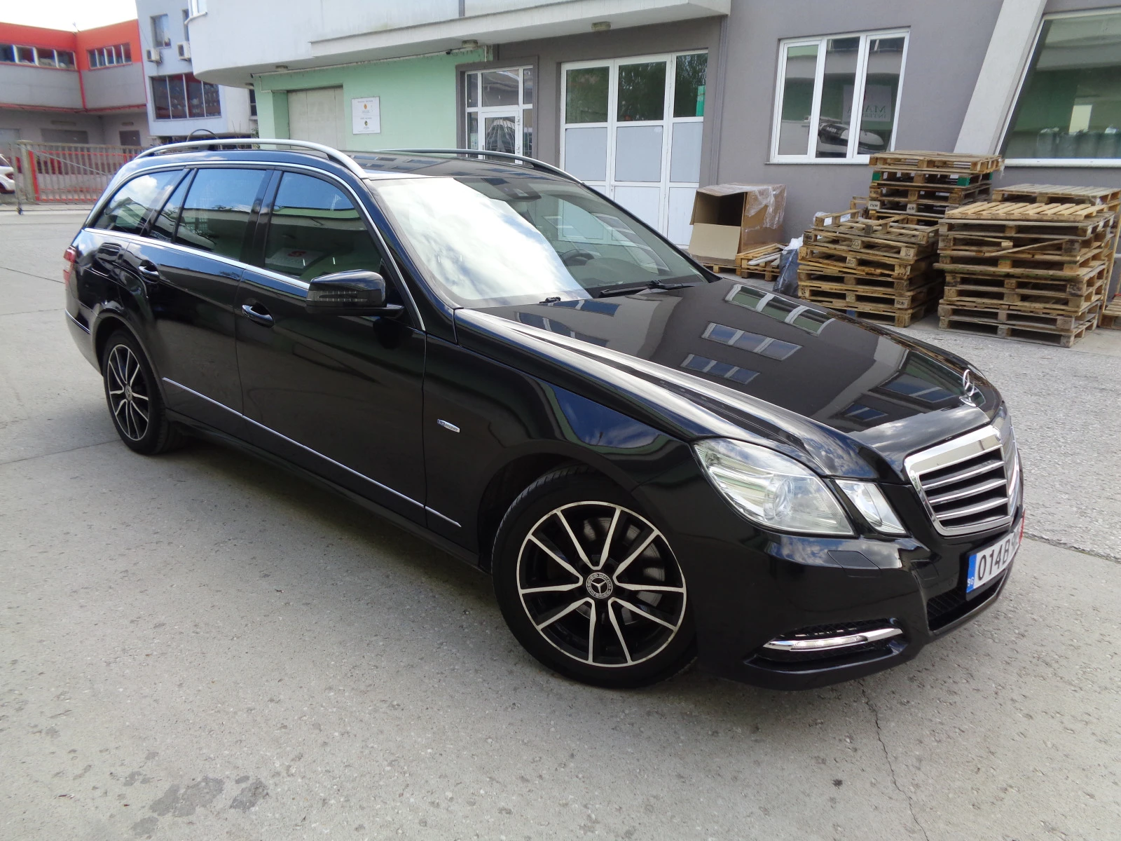 Mercedes-Benz E 250 2.2D-НАВИ КОЖА ЛИЗИНГ - изображение 2