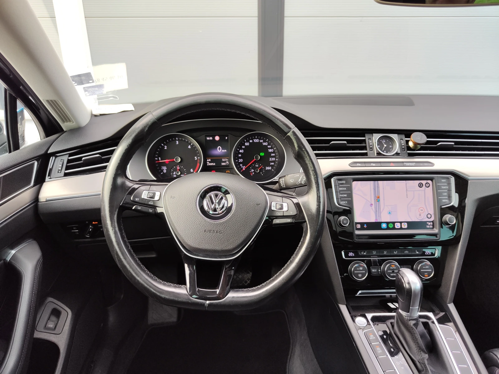 VW Passat 2.0 TDI DSG Highline - изображение 9