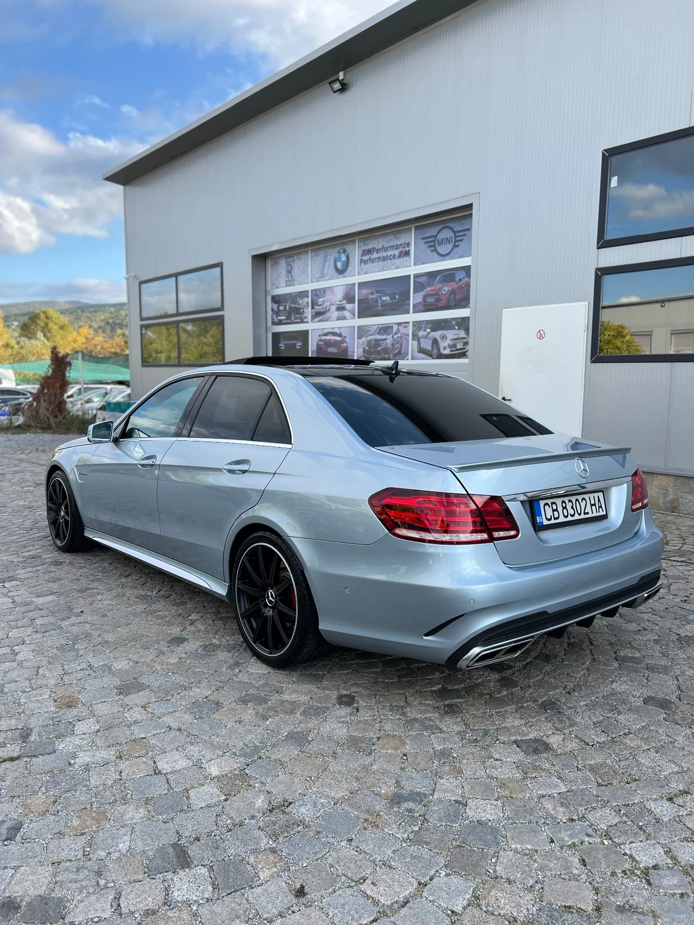 Mercedes-Benz E 63 AMG  - изображение 5