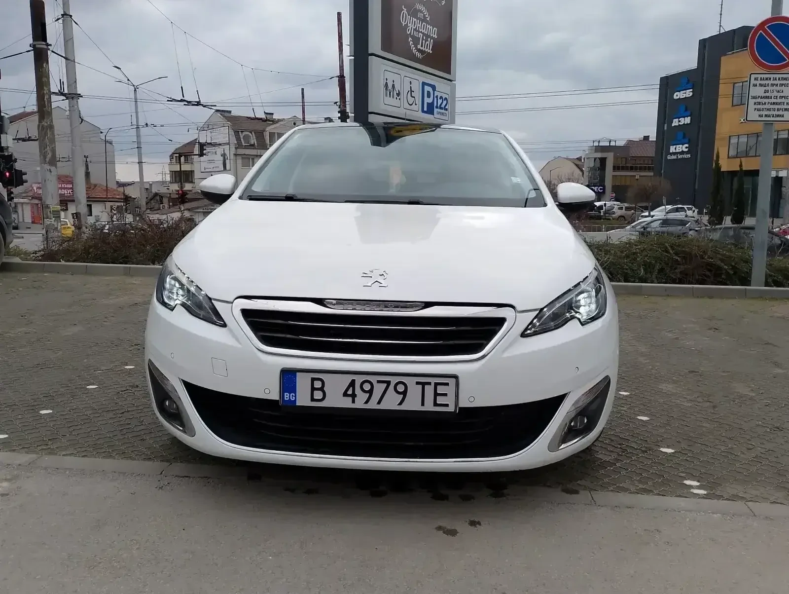 Peugeot 308 Панорамен allure - изображение 3