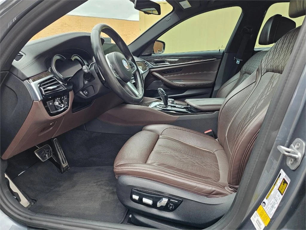 BMW 540 M-PACK* CUSTOM+ + * МАСАЖ* ОБДУХ* HARMAN* 360* HEA - изображение 9