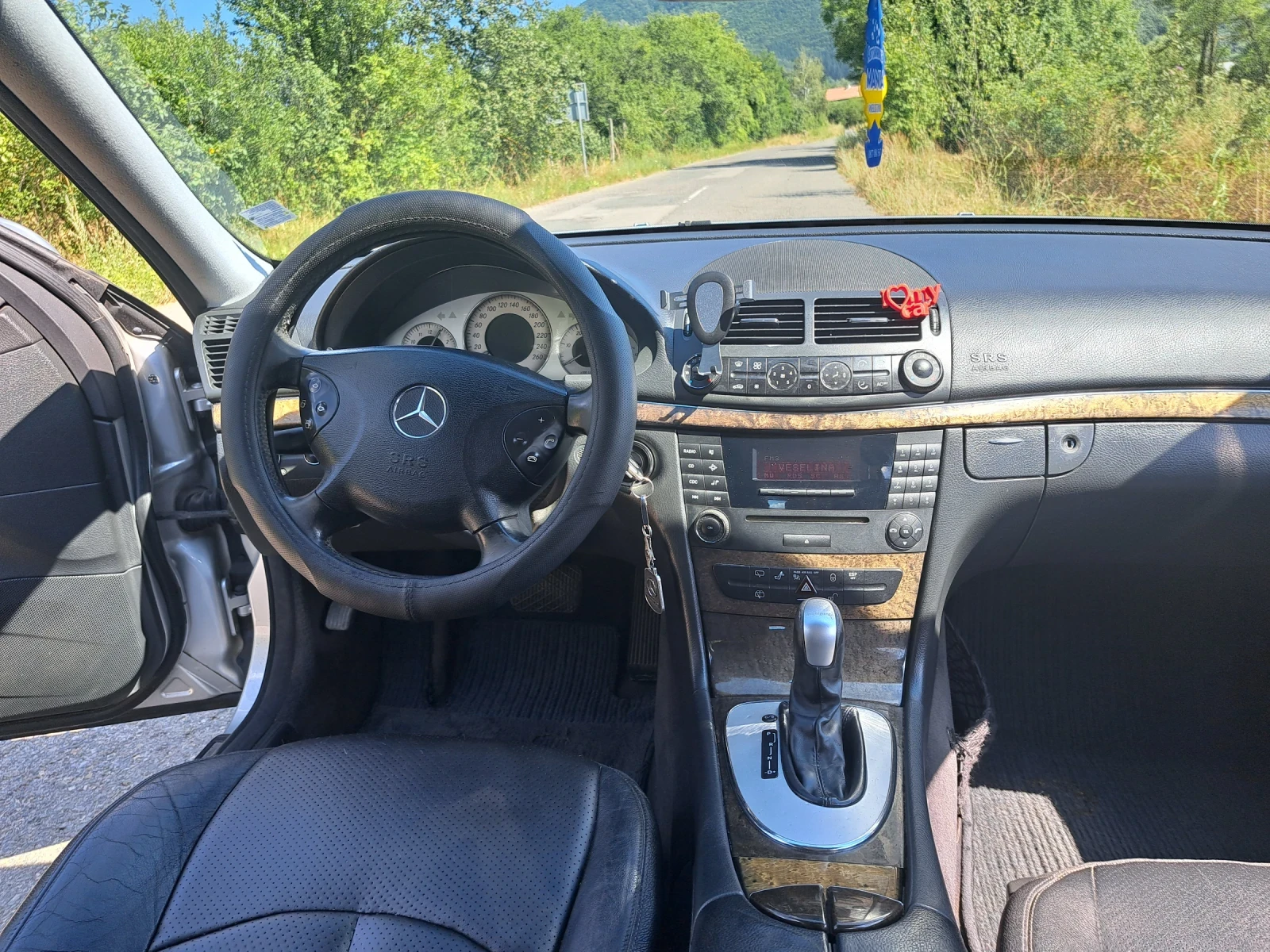 Mercedes-Benz E 280  - изображение 9