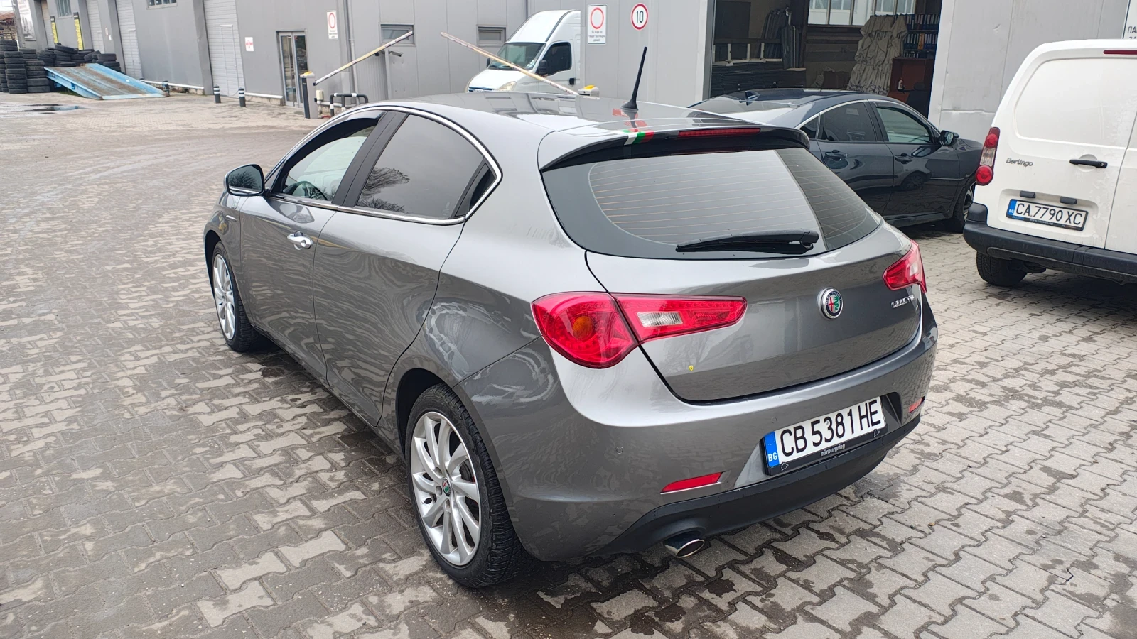 Alfa Romeo Giulietta  - изображение 2