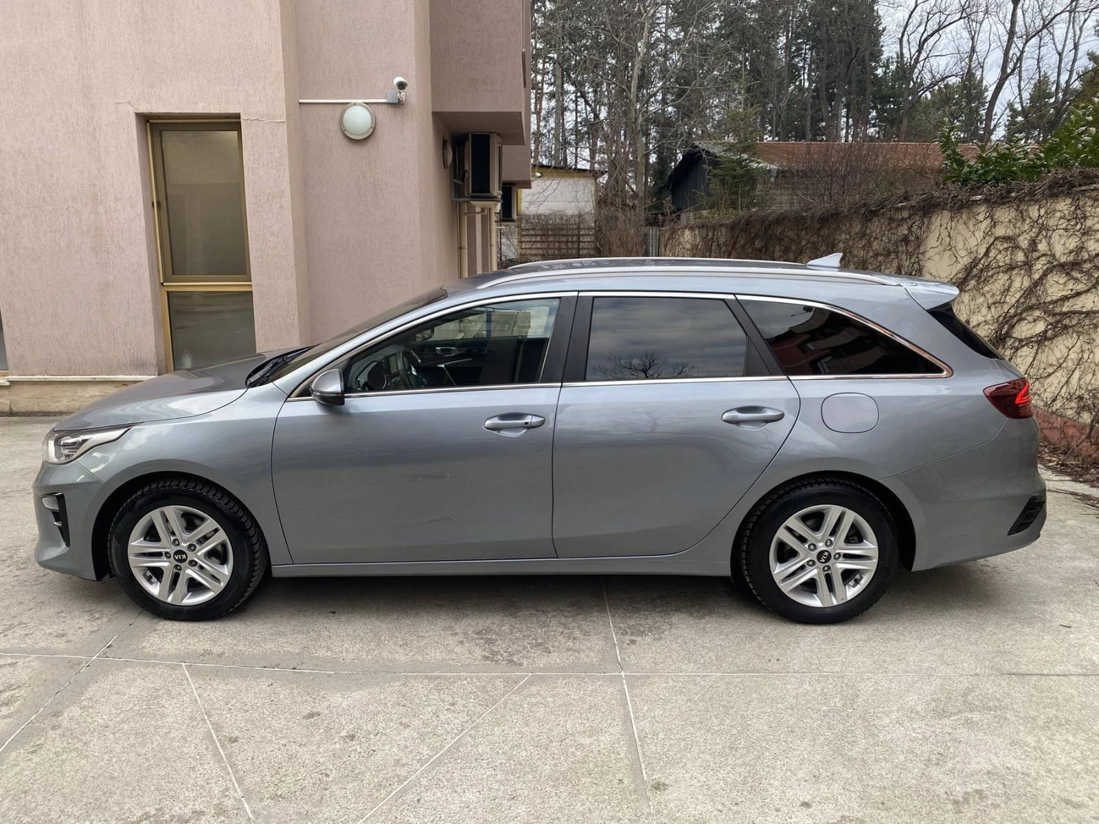 Kia Ceed 1.5 T-GDi / DynamicPlusLine  /SW  - изображение 8
