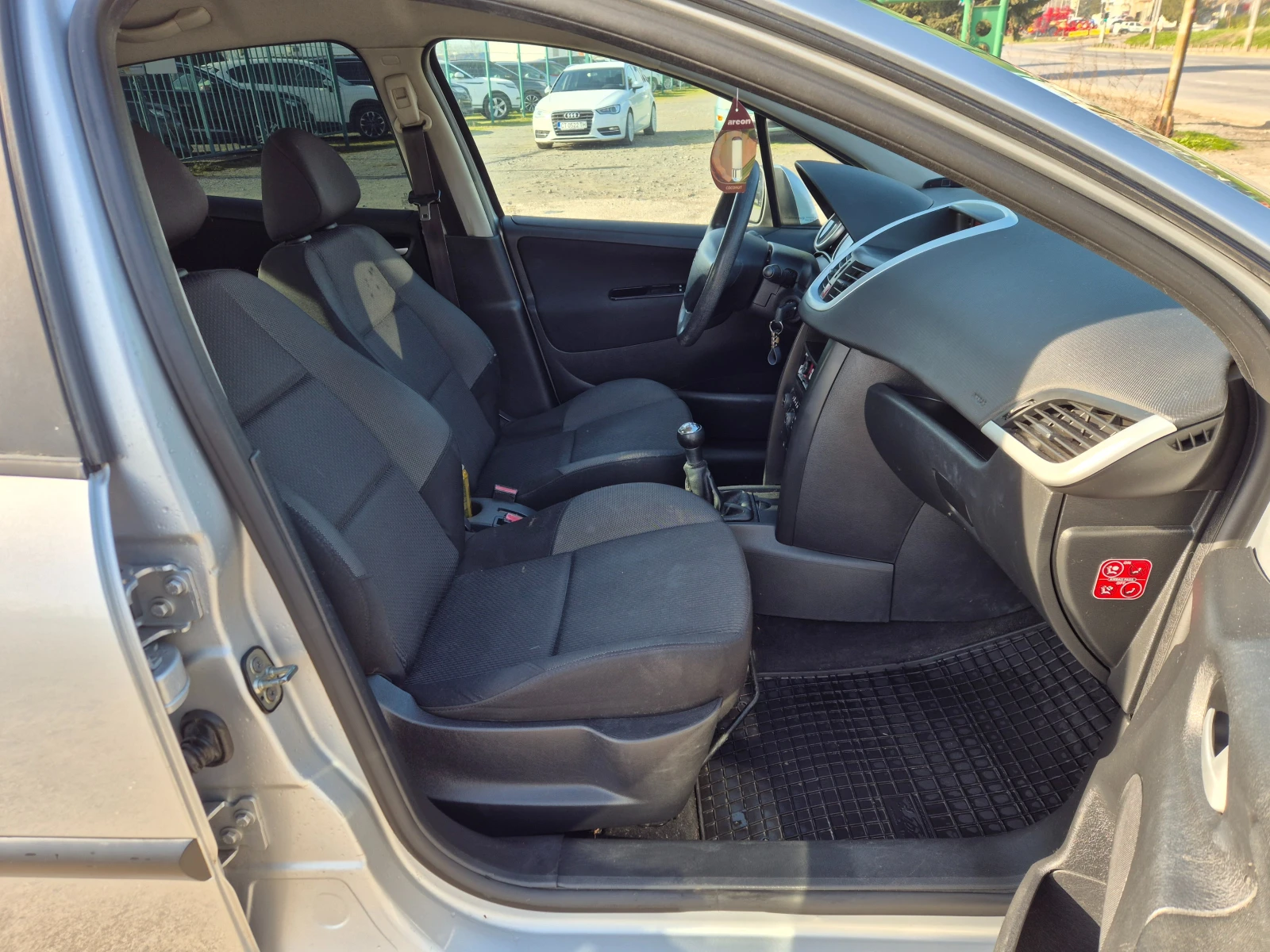 Peugeot 207 1.4HDI - изображение 9