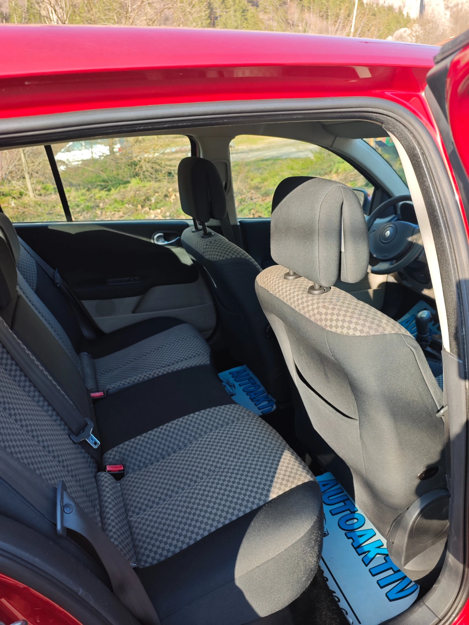 Renault Megane 1.5DCI Н.ВНОС, снимка 3 - Автомобили и джипове - 53827786