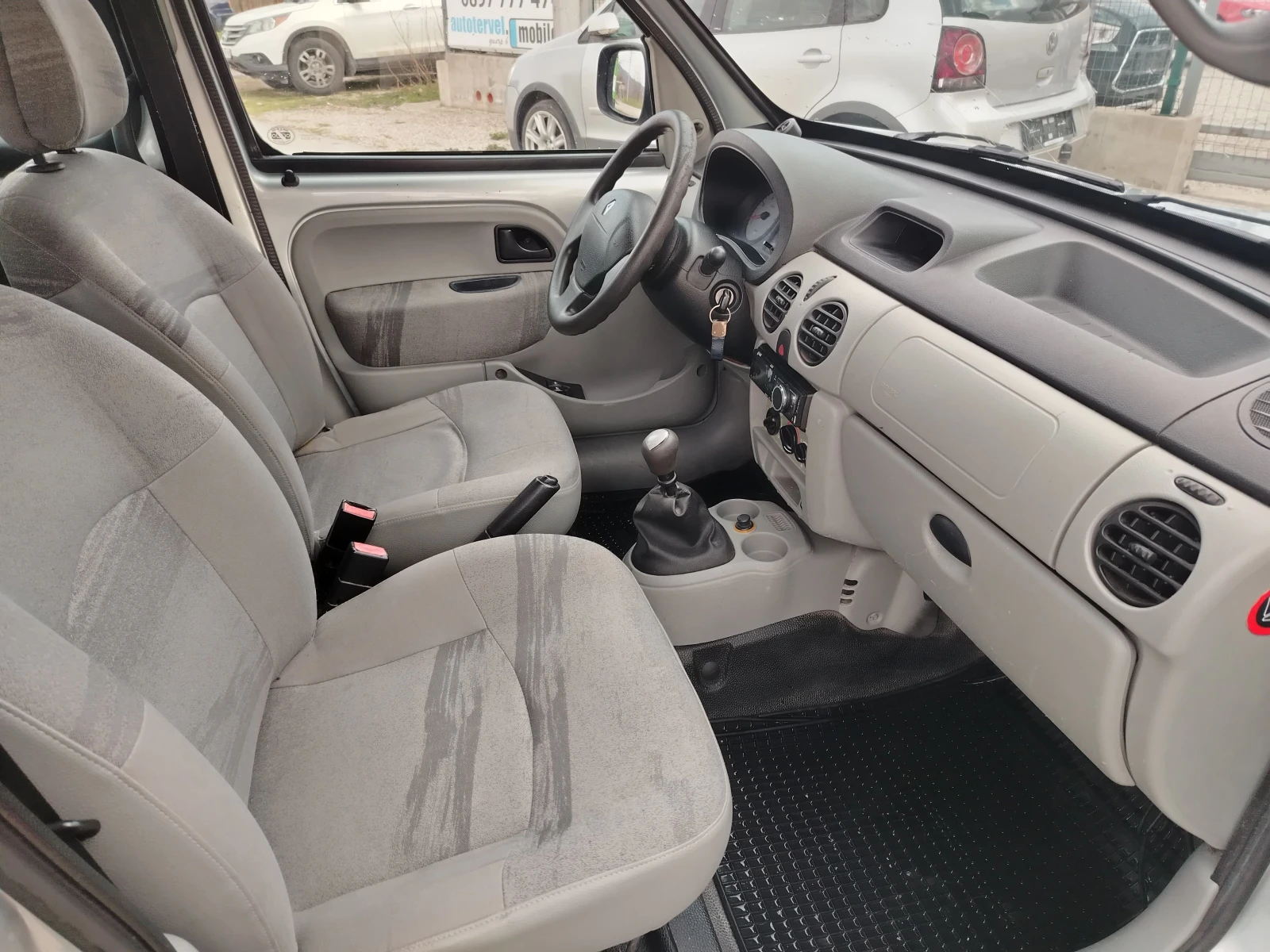 Renault Kangoo 1.5 dci klima, снимка 9 - Автомобили и джипове - 53985066