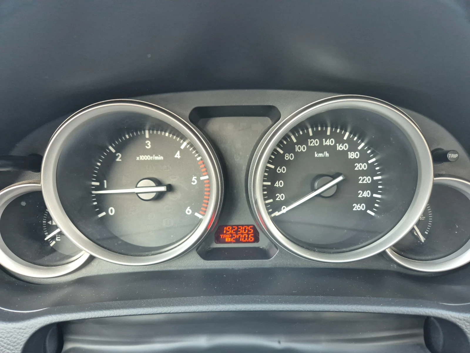 Mazda 6 2011г., снимка 13 - Автомобили и джипове - 53990684