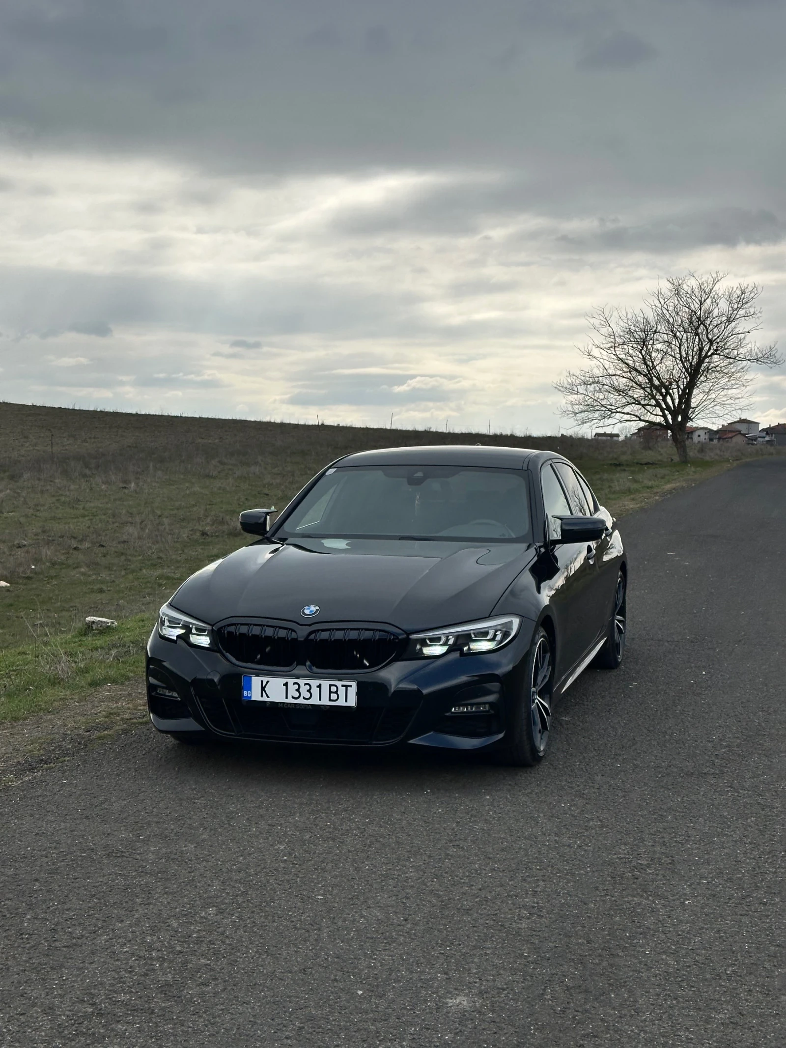 BMW 320, снимка 3 - Автомобили и джипове - 54161543