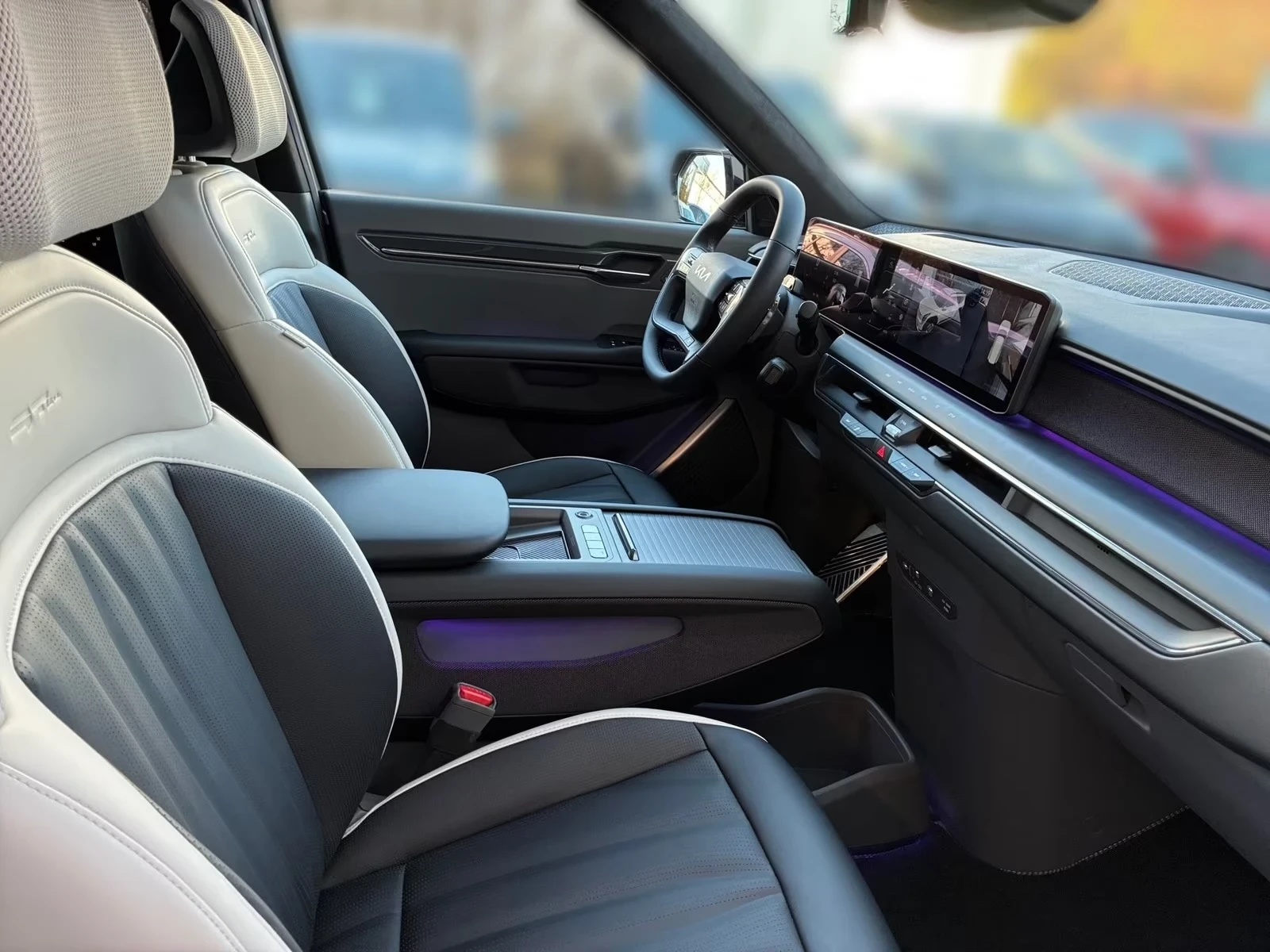 Kia EV9 360 Cap-Seats Matrix DISTR Air-Susp. HUD Winter-P, снимка 4 - Автомобили и джипове - 54225519