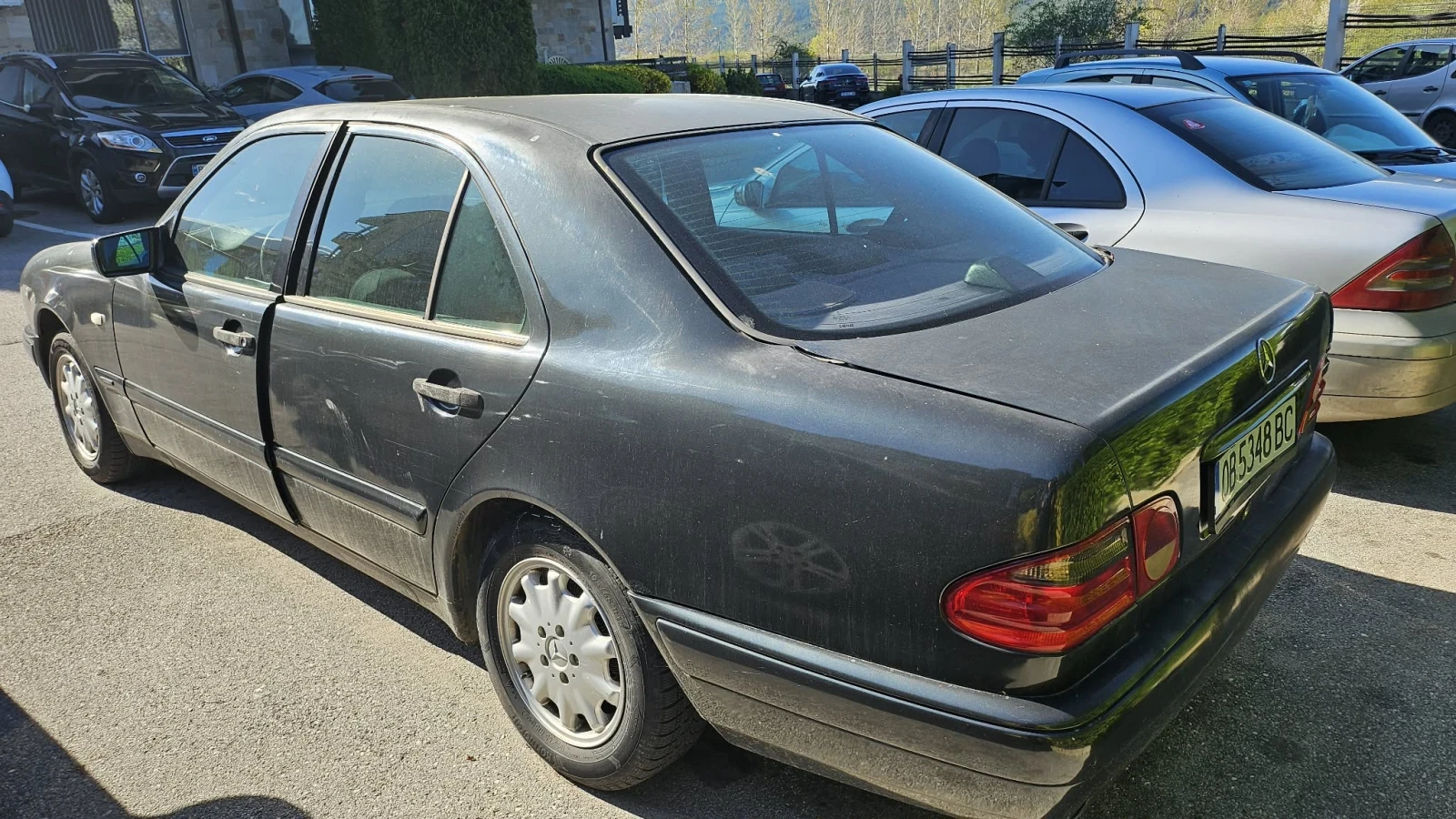 Mercedes-Benz E 200, снимка 11 - Автомобили и джипове - 54338000