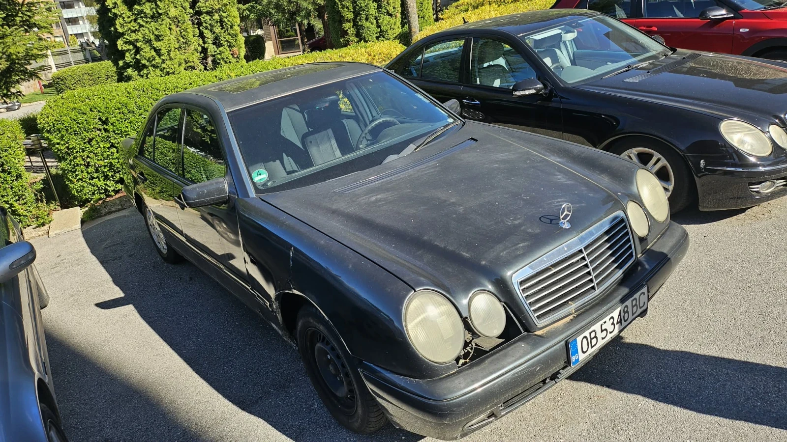Mercedes-Benz E 200, снимка 13 - Автомобили и джипове - 54338000