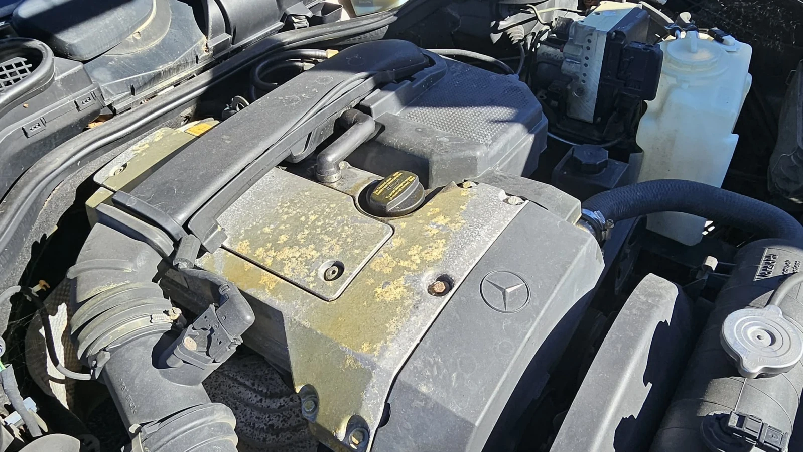 Mercedes-Benz E 200, снимка 7 - Автомобили и джипове - 54338000