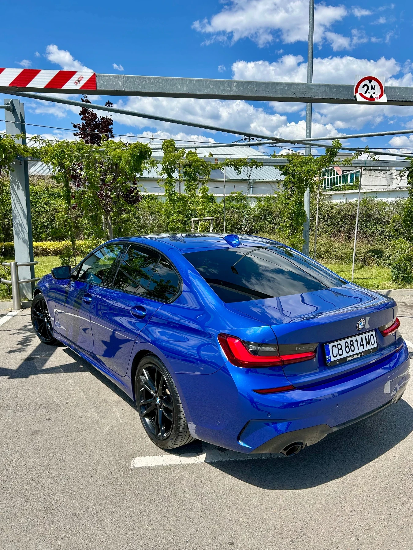 BMW 320 2.0d XDrive, снимка 3 - Автомобили и джипове - 54426665
