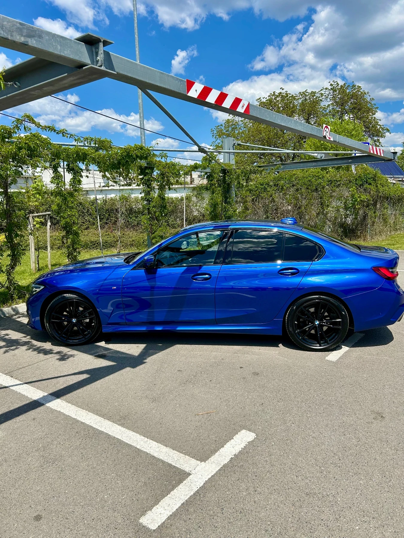 BMW 320 2.0d XDrive, снимка 2 - Автомобили и джипове - 54426665
