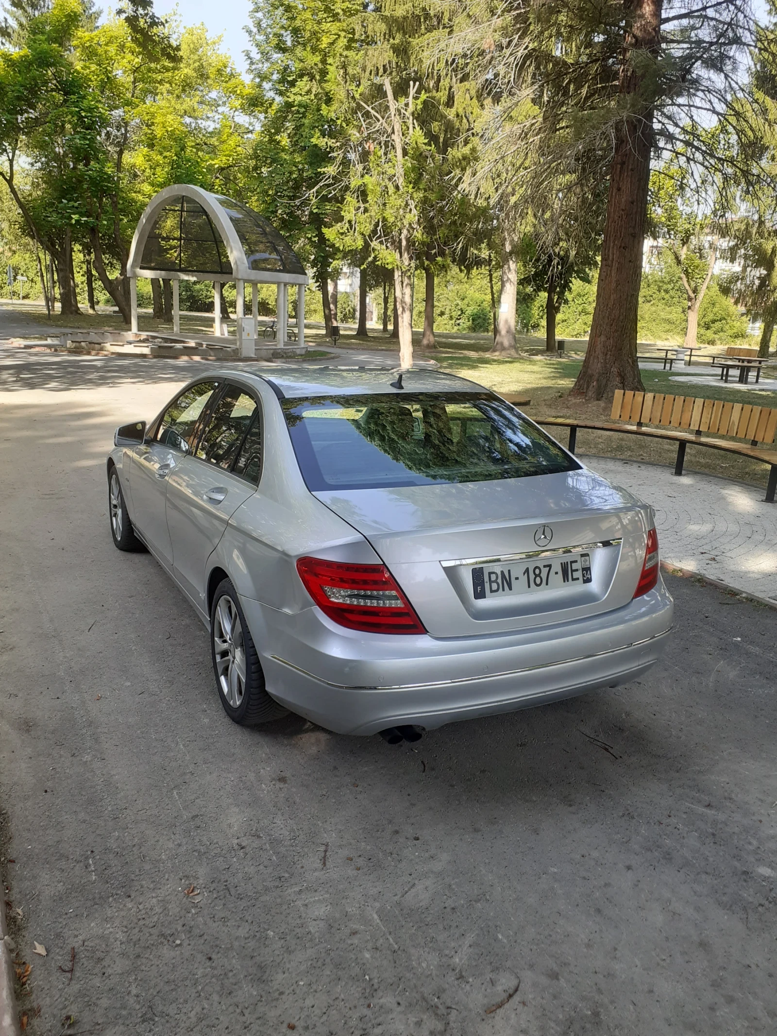 Mercedes-Benz C 220 FACELIFT, снимка 10 - Автомобили и джипове - 54583360