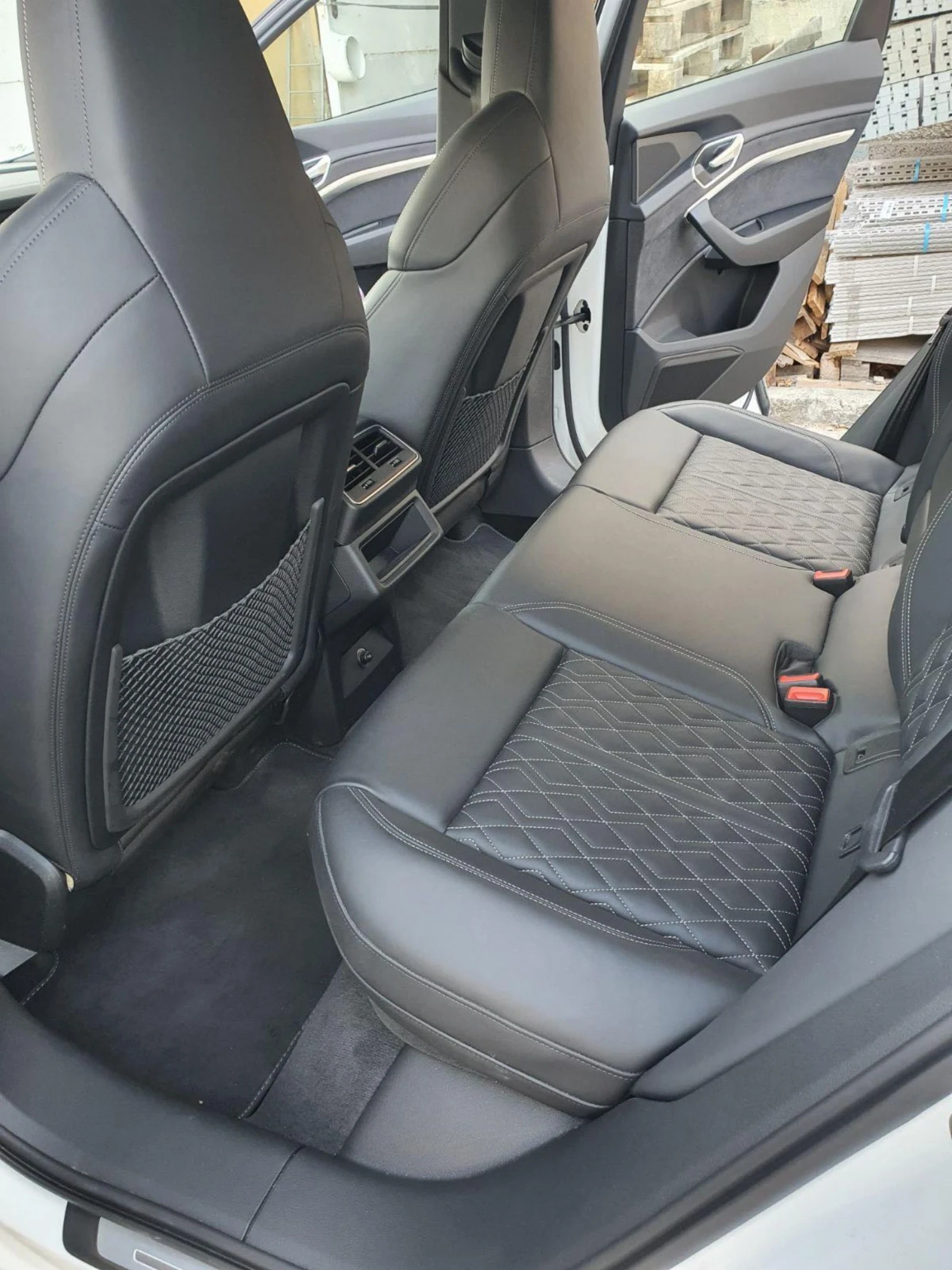Audi E-Tron 2x S-line, снимка 8 - Автомобили и джипове - 54742616