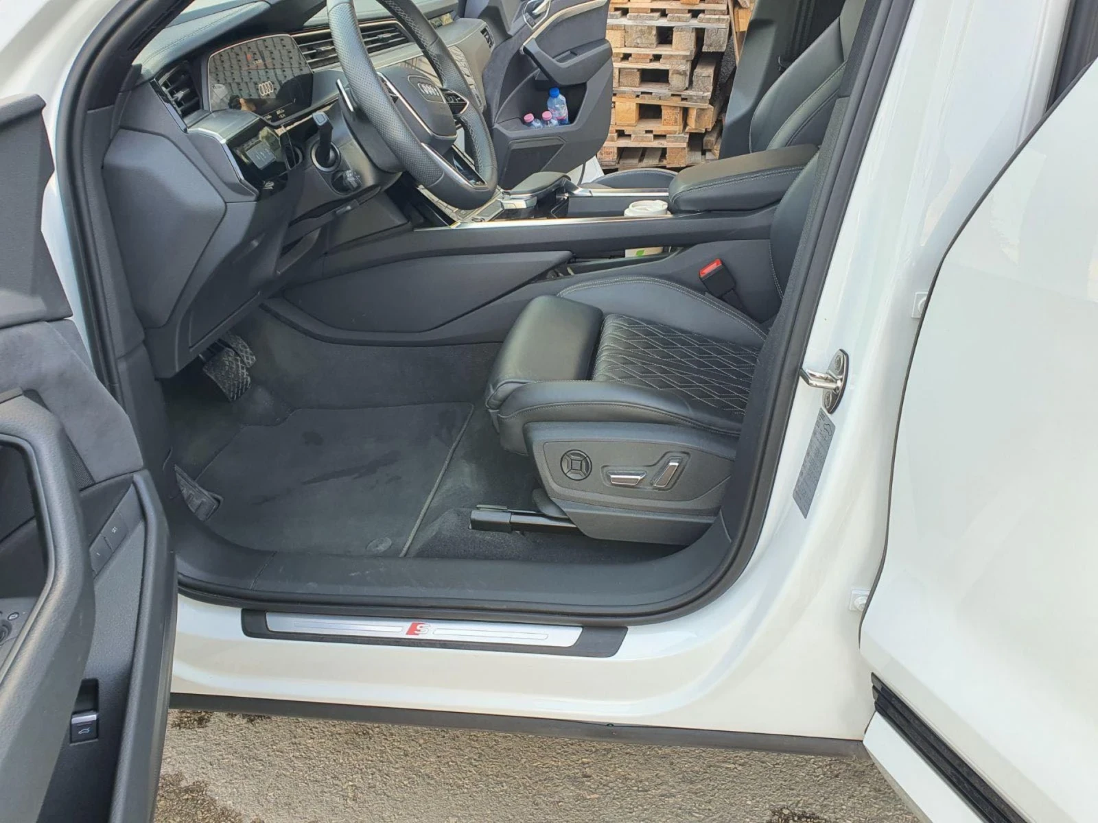 Audi E-Tron 2x S-line, снимка 7 - Автомобили и джипове - 54742616