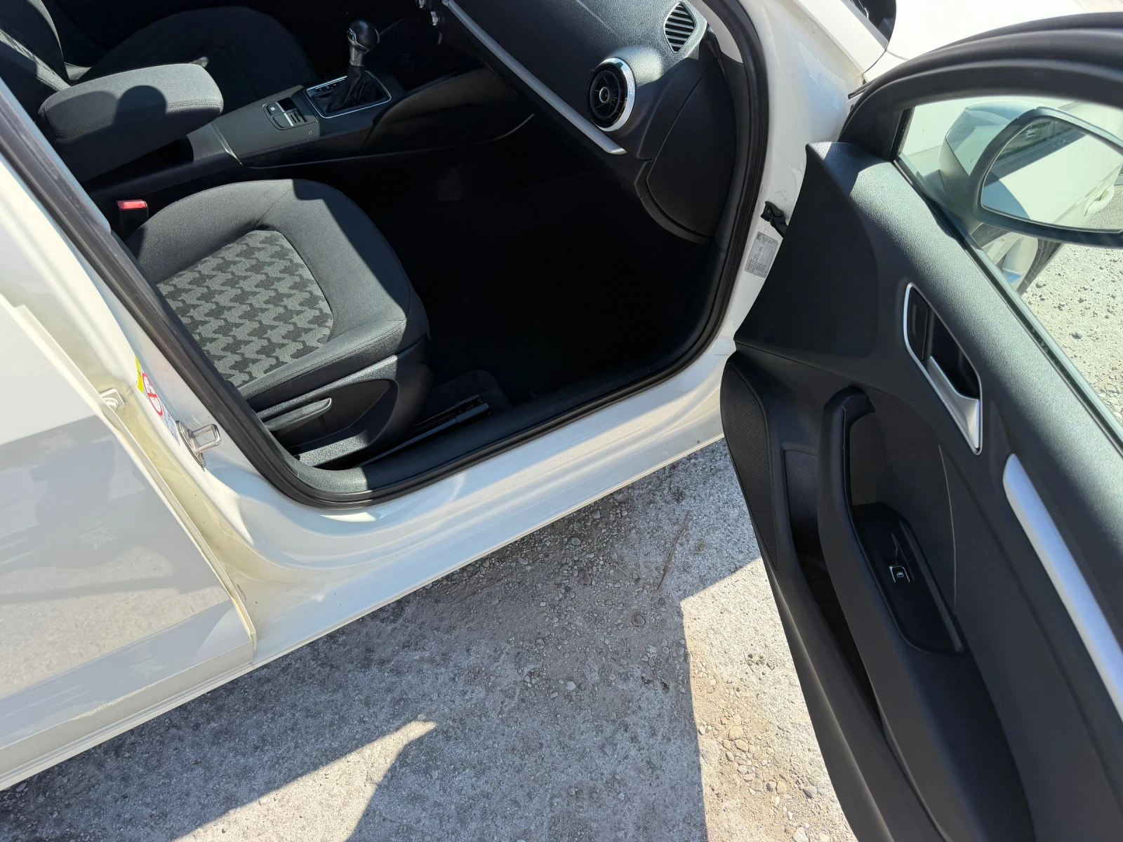 Audi A3 1.6 TDI  , снимка 12 - Автомобили и джипове - 55241399