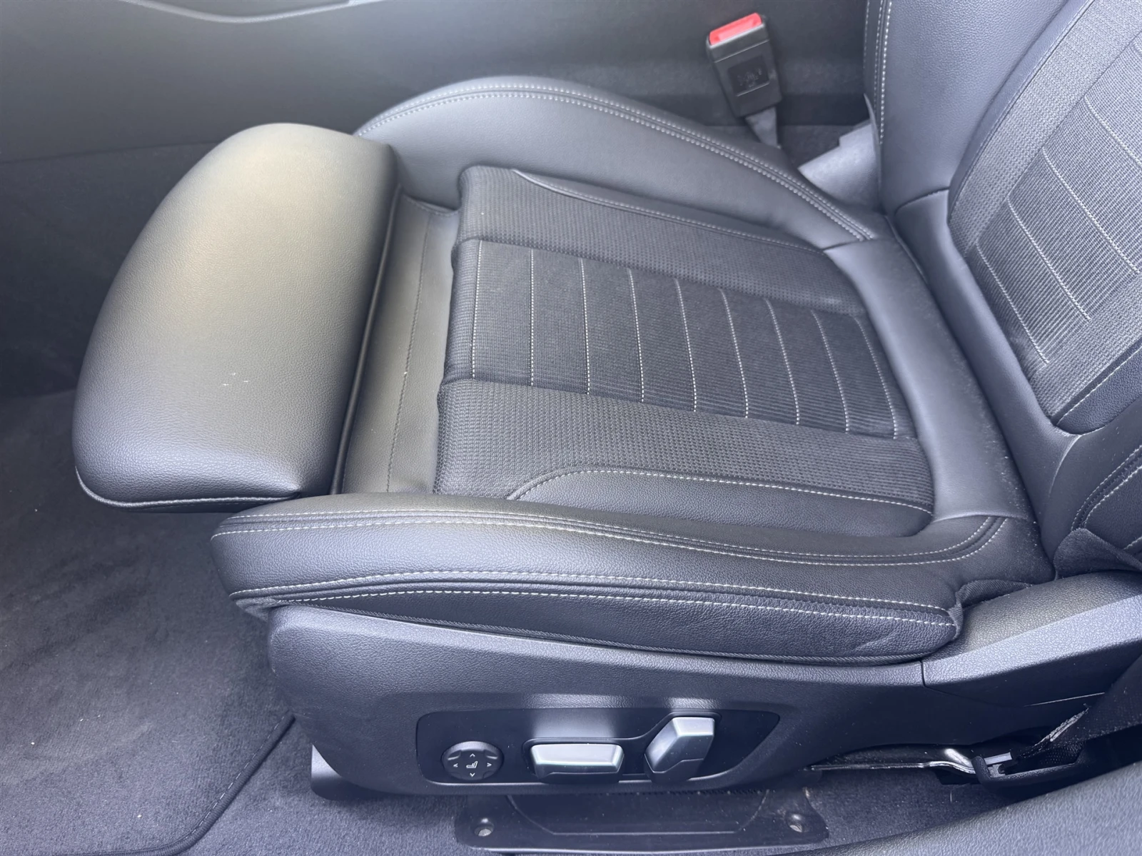 BMW 320 xDrive, снимка 17 - Автомобили и джипове - 55725390