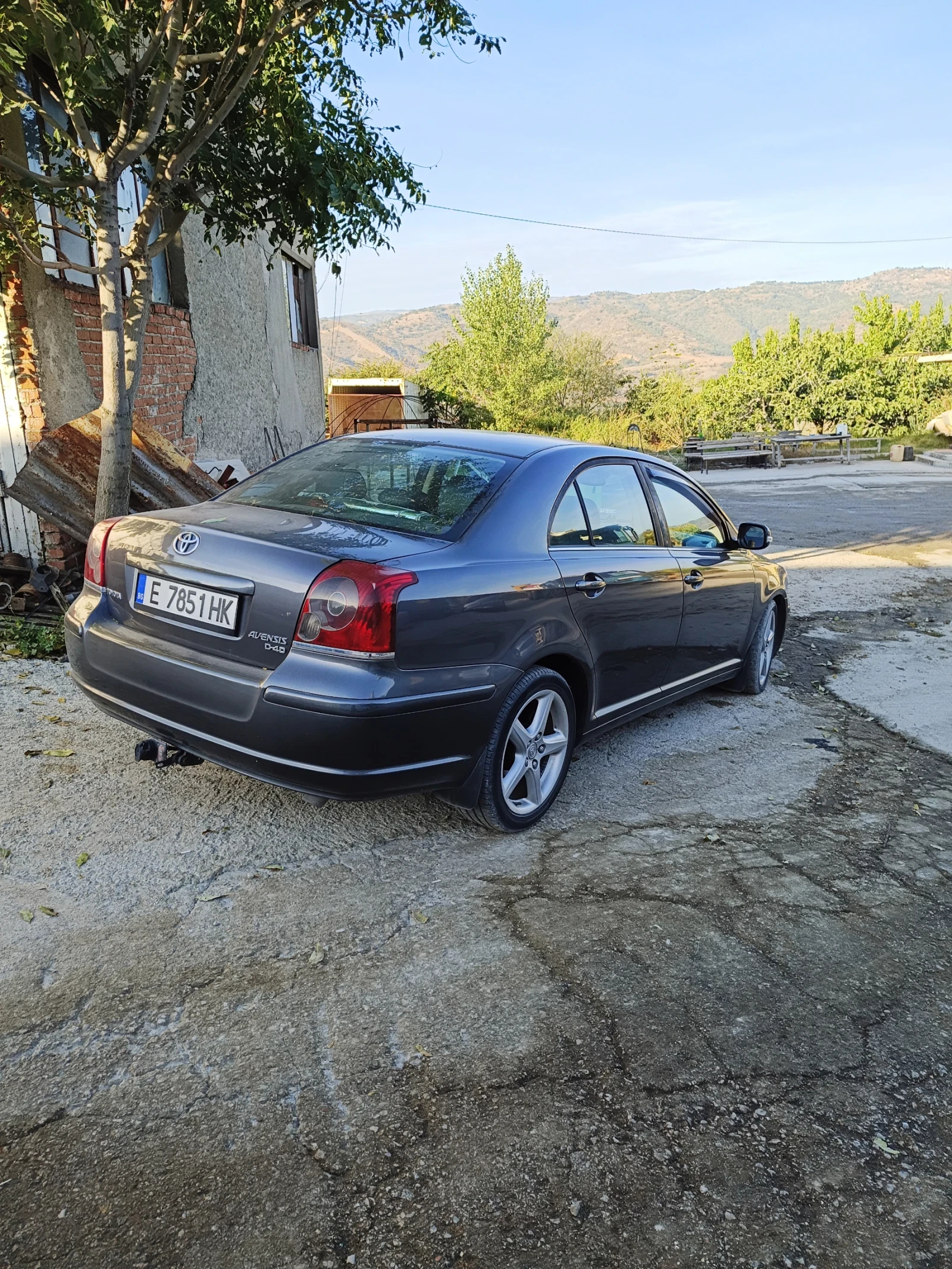 Toyota Avensis, снимка 2 - Автомобили и джипове - 56518365