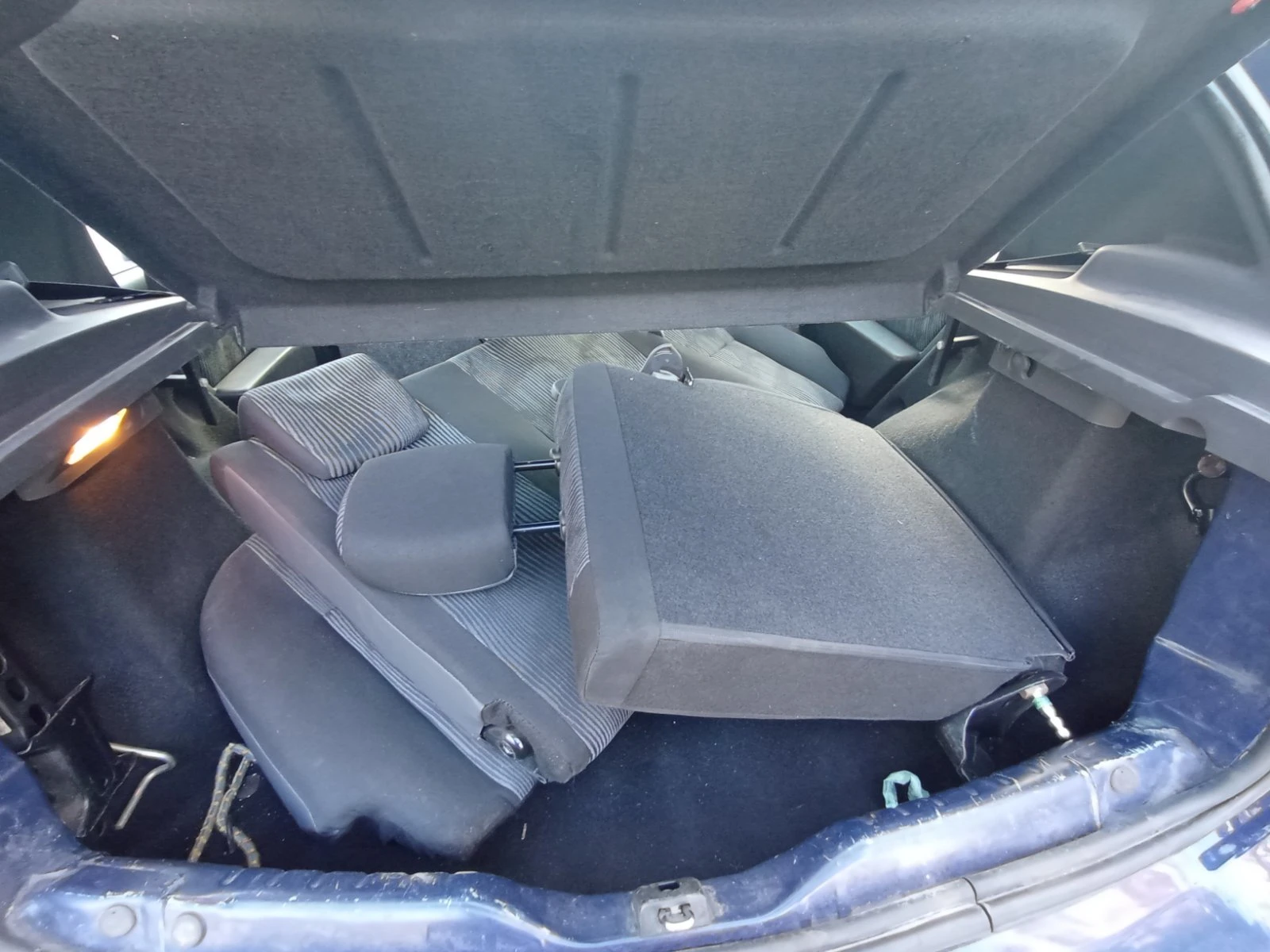 Dacia Sandero 1.4 бензин, снимка 3 - Автомобили и джипове - 56582108
