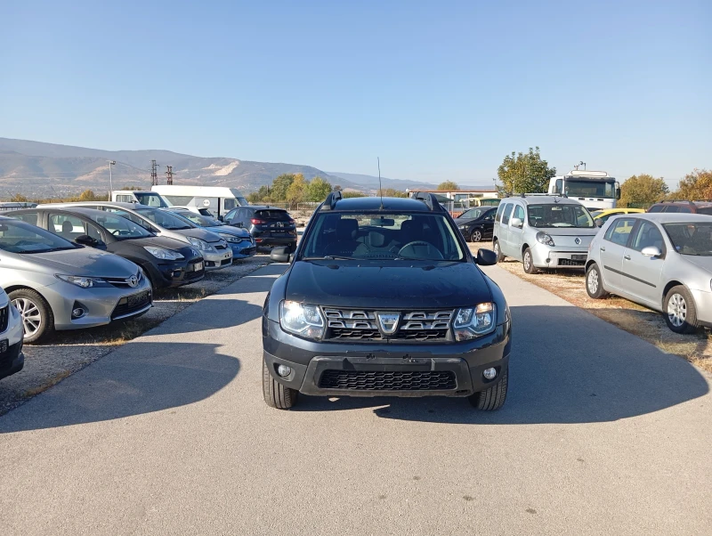 Dacia Duster 1.6 бензин АГУ , снимка 6 - Автомобили и джипове - 47658244