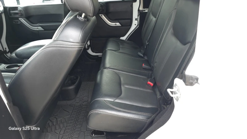 Jeep Wrangler RUBICON HARD ROCK, снимка 10 - Автомобили и джипове - 52309094