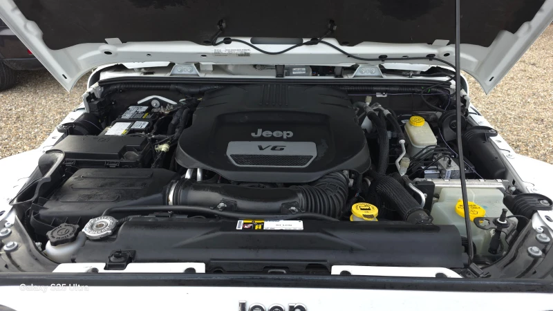 Jeep Wrangler RUBICON HARD ROCK, снимка 13 - Автомобили и джипове - 52309094