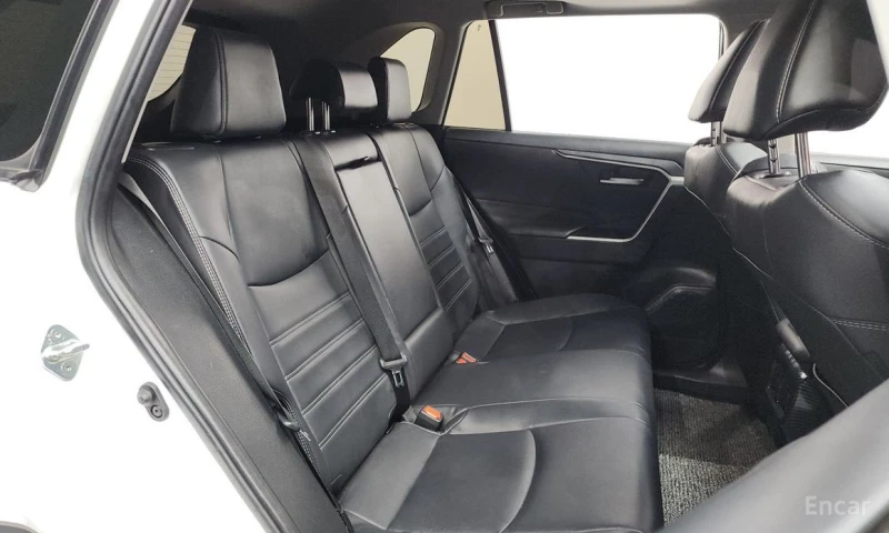 Toyota Rav4, снимка 12 - Автомобили и джипове - 53412224