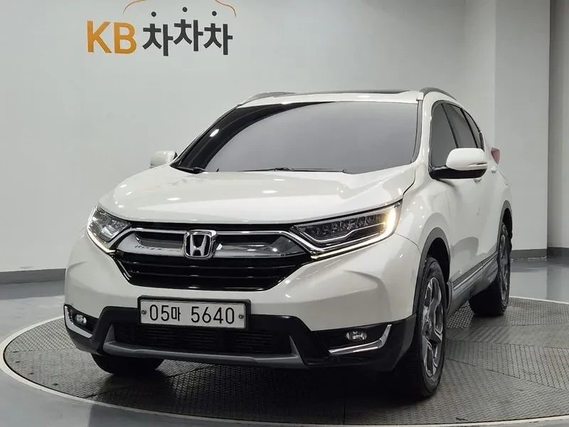 Honda Cr-v 5 Th Gen 1.5 4X4| ПОДГРЕВ| ШИБЕДАХ| НАВИГАЦИЯ