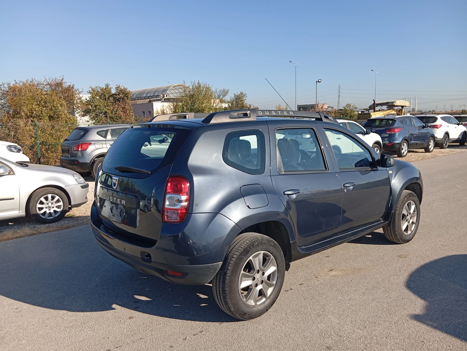 Dacia Duster 1.6 бензин АГУ  - изображение 3