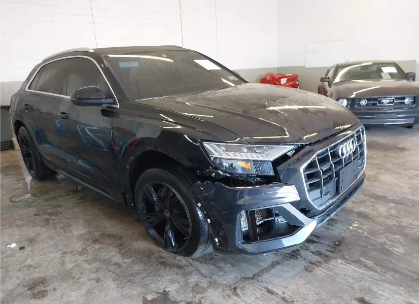 Audi Q8 Premium Plus Обдух* Matrix* Пано* 4-зонов* 360*  - изображение 3