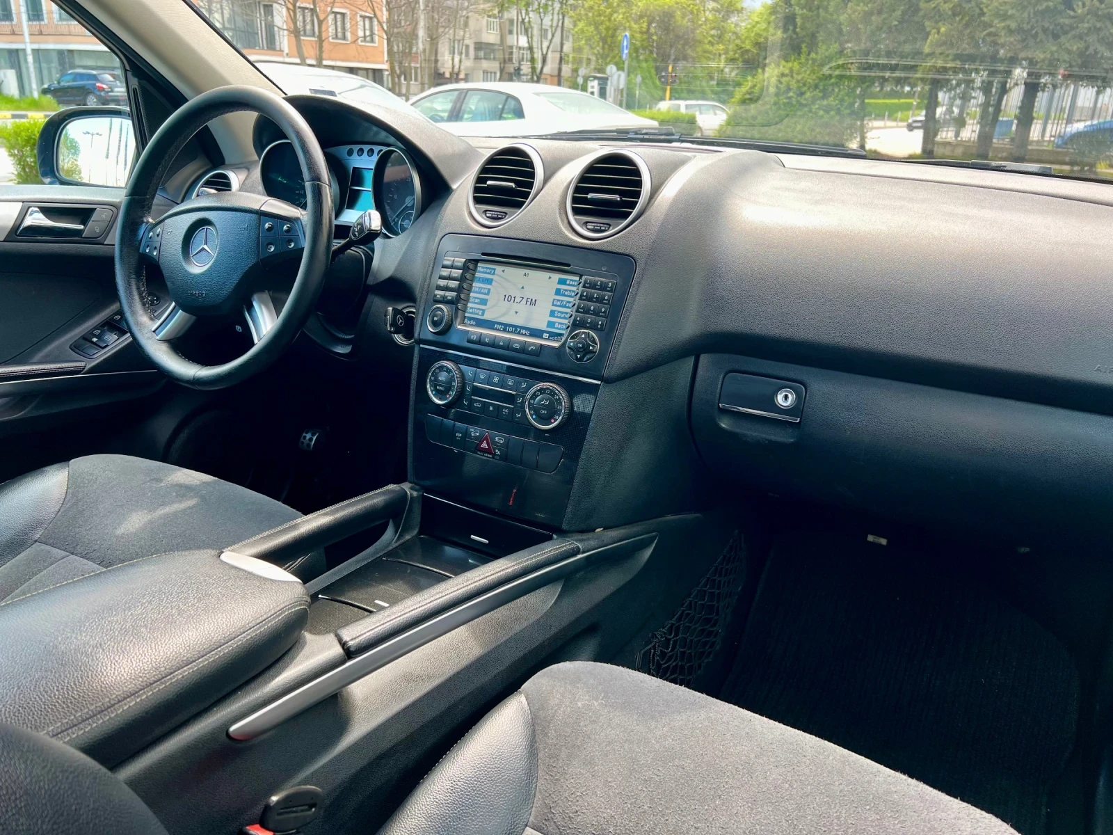 Mercedes-Benz ML 320 CDI 4 MATIC SPORT HARMAN KARDON - изображение 9