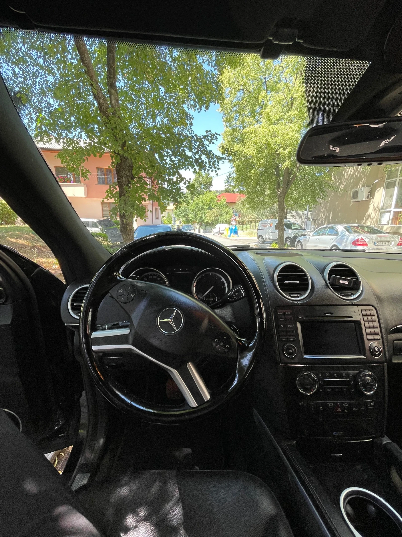 Mercedes-Benz GL 350  - изображение 6