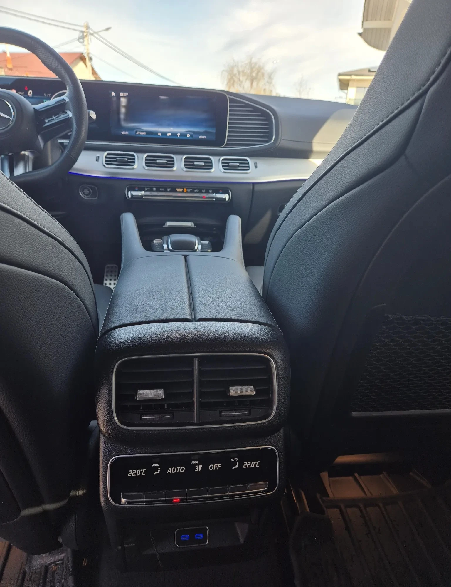 Mercedes-Benz GLE 400e 4Matic Coupe AMG Line - изображение 8